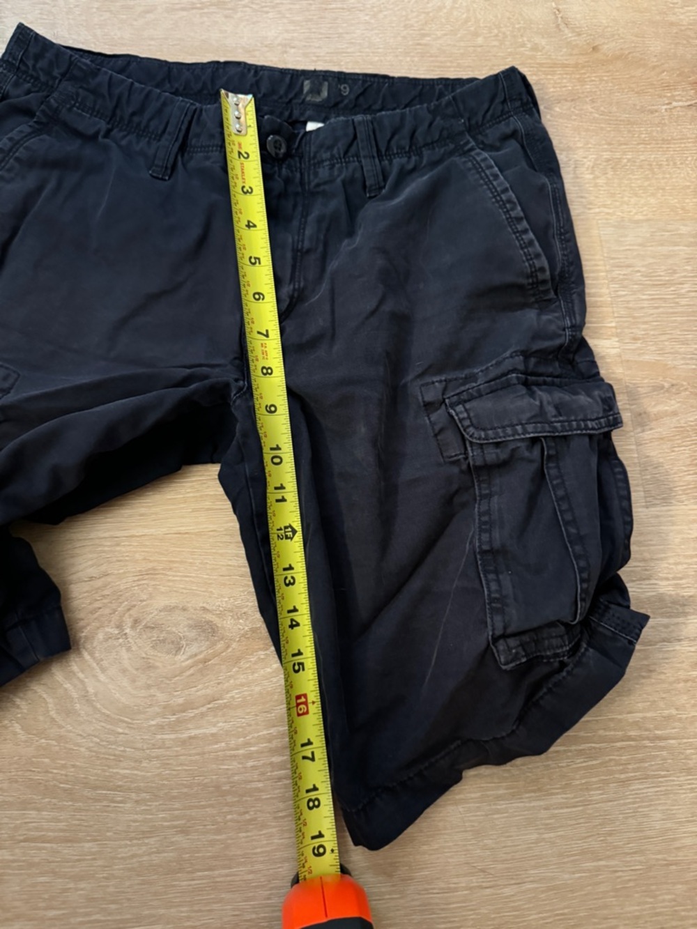 GAP Navy Cargo Shorts Men’s Size 29 - Picture 6 of 6